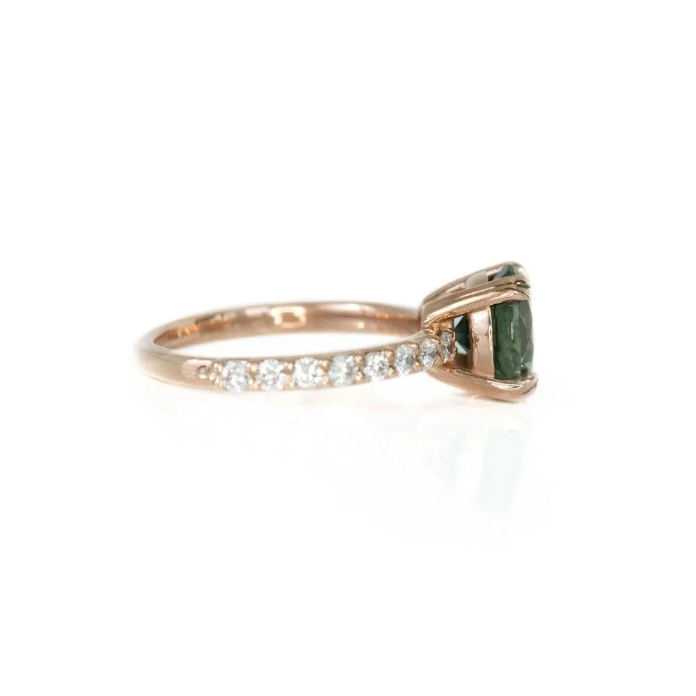 2.77ct Round Green Unheated Sapphire and Diamond-studded ring in 14k Rose Gold