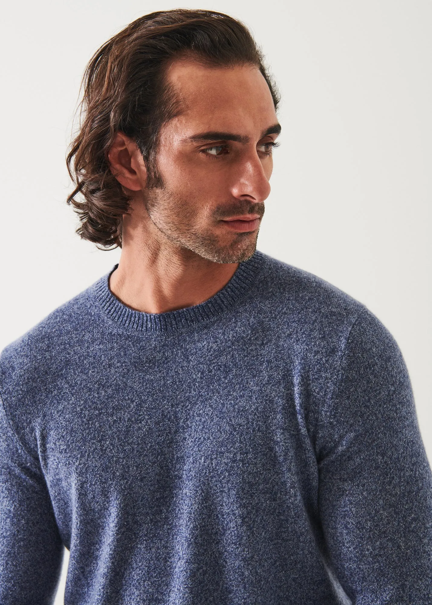 CASHMERE CREWNECK