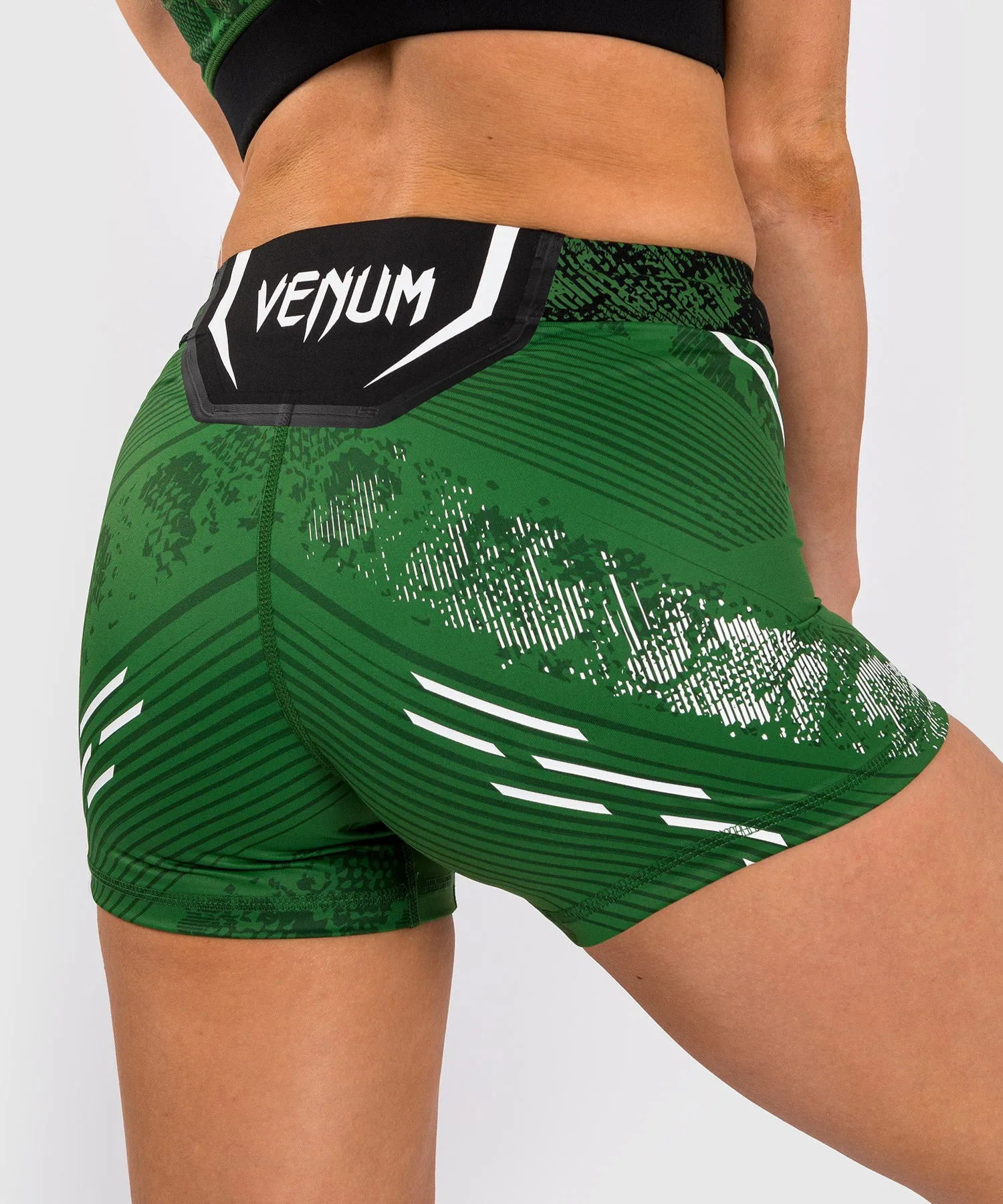 UFC Adrenaline by Venum Authentic Fight Night Women’s Vale Tudo Short - Short Fit - Green